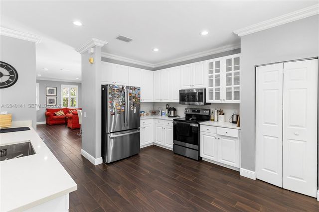 4228 Laurel Ridge Circle, Weston, FL 33331