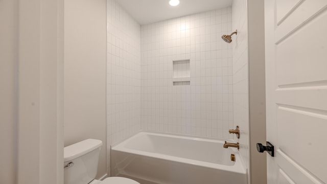 295 W Coleman Boulevard, Mount Pleasant, SC 29464