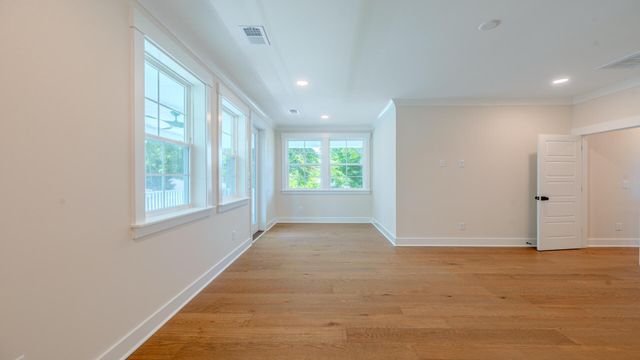 295 W Coleman Boulevard, Mount Pleasant, SC 29464