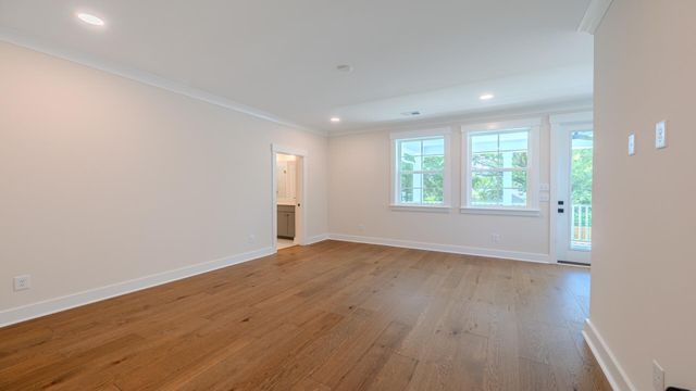 295 W Coleman Boulevard, Mount Pleasant, SC 29464