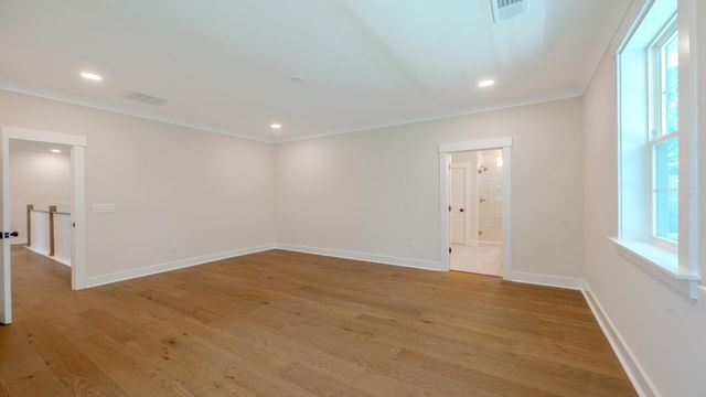 295 W Coleman Boulevard, Mount Pleasant, SC 29464