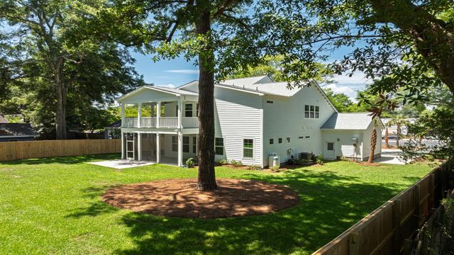 295 W Coleman Boulevard, Mount Pleasant, SC 29464