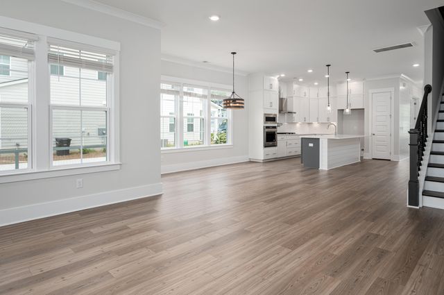 295 W Coleman Boulevard, Mount Pleasant, SC 29464