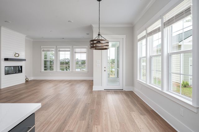 295 W Coleman Boulevard, Mount Pleasant, SC 29464