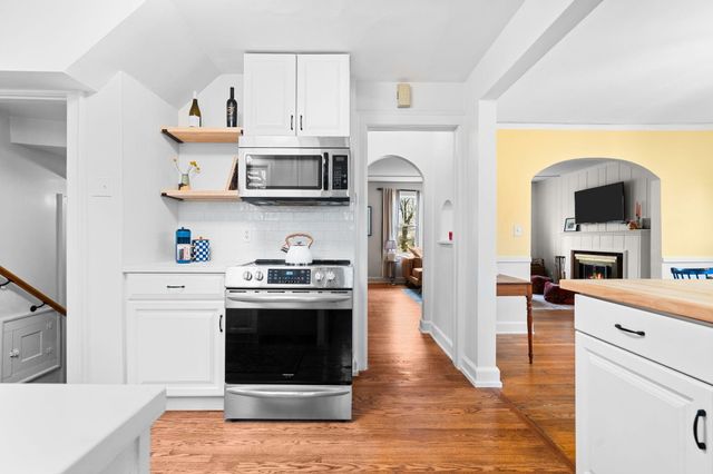 1512 Shadford Road, Ann Arbor, MI 48104