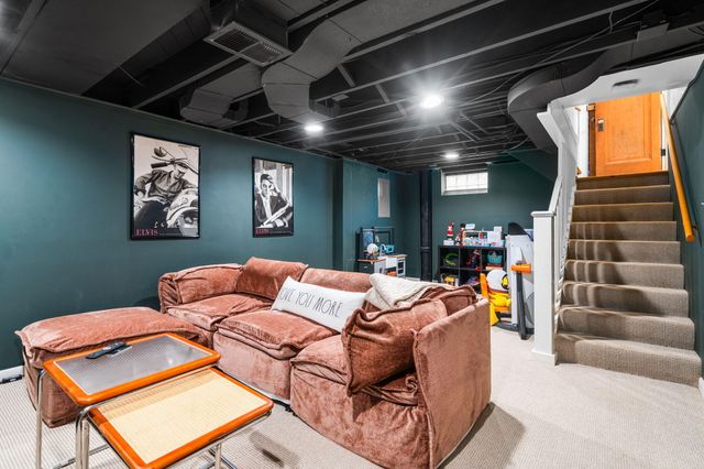 1512 Shadford Road, Ann Arbor, MI 48104