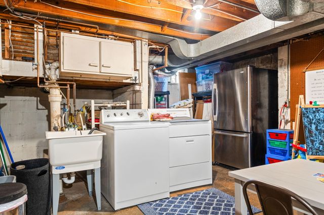 1512 Shadford Road, Ann Arbor, MI 48104