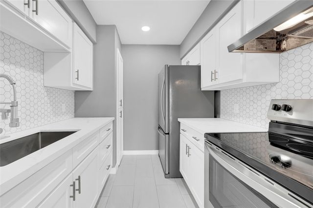 3919 Fairmont Parkway 236, Pasadena, TX 77504