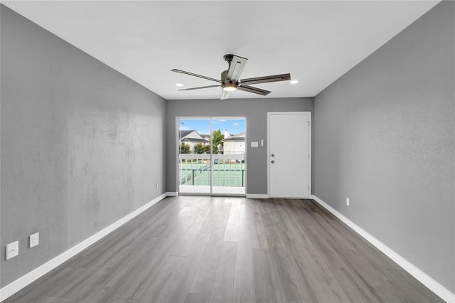 3919 Fairmont Parkway 236, Pasadena, TX 77504