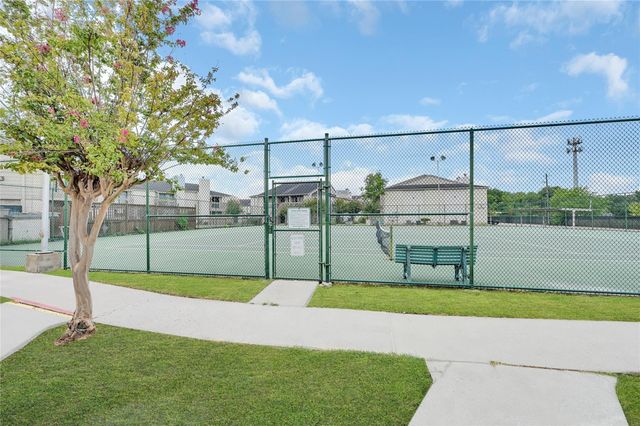 3919 Fairmont Parkway 236, Pasadena, TX 77504