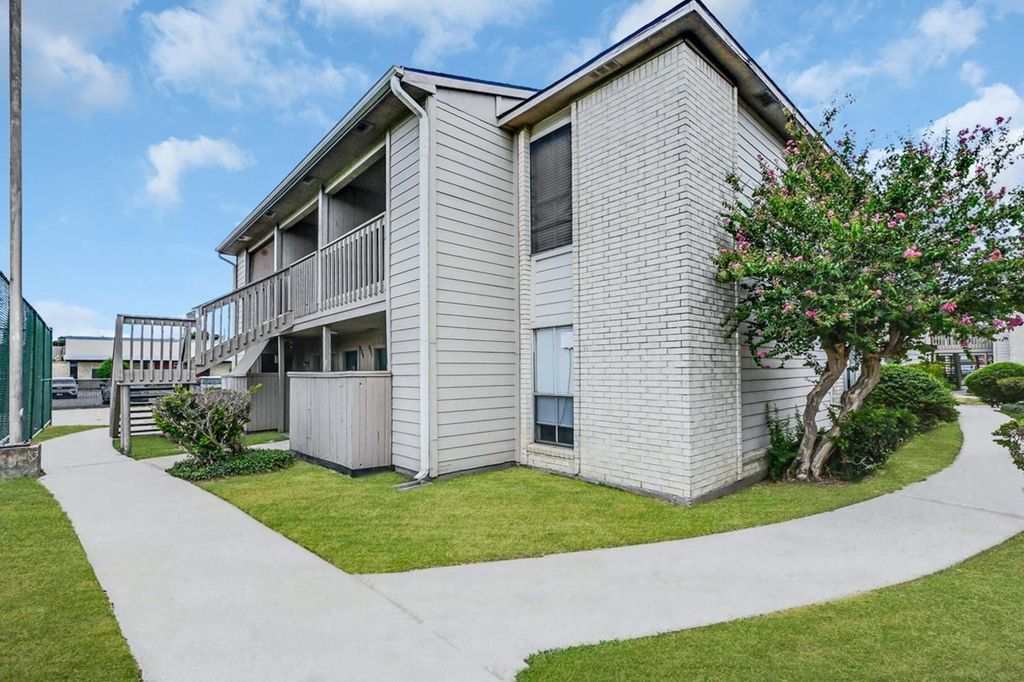 3919 Fairmont Parkway 236, Pasadena, TX 77504