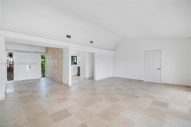 7531 Beachview Dr, North Bay Village, FL 33141