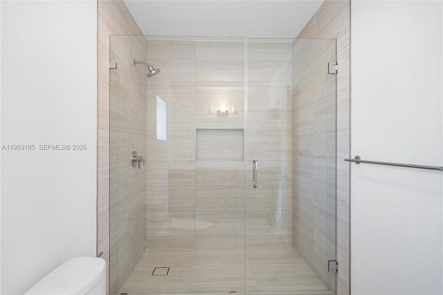 7531 Beachview Dr, North Bay Village, FL 33141