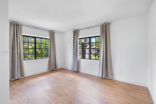 7531 Beachview Dr, North Bay Village, FL 33141