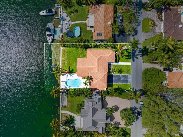 7531 Beachview Dr, North Bay Village, FL 33141