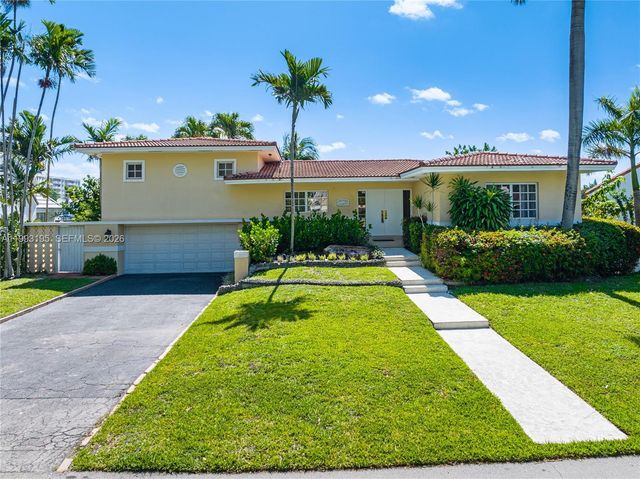 7531 Beachview Dr, North Bay Village, FL 33141