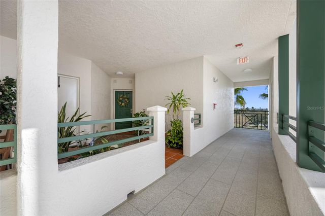 4750 DOLPHIN CAY LANE S 509, St Petersburg, FL 33711