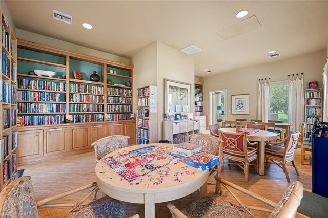 4750 DOLPHIN CAY LANE S 509, St Petersburg, FL 33711