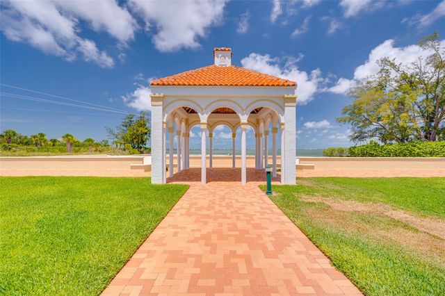 4750 DOLPHIN CAY LANE S 509, St Petersburg, FL 33711