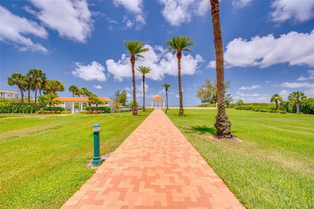4750 DOLPHIN CAY LANE S 509, St Petersburg, FL 33711