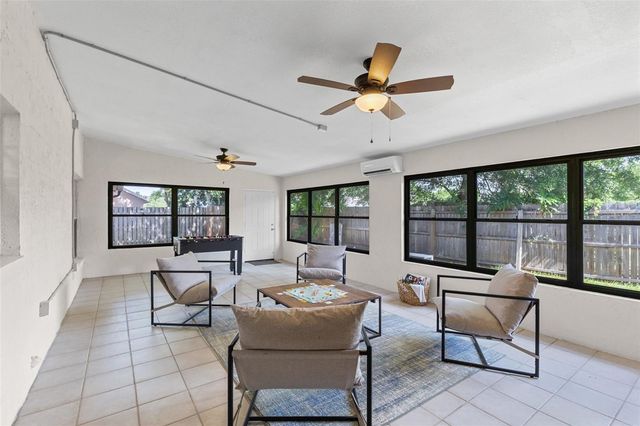 9909 EARLSTON STREET, Orlando, FL 32817