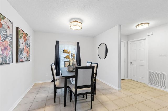 9909 EARLSTON STREET, Orlando, FL 32817