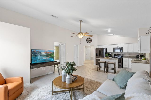 9909 EARLSTON STREET, Orlando, FL 32817