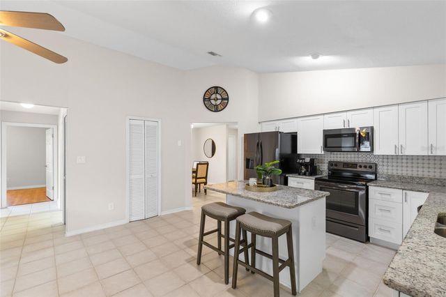 9909 EARLSTON STREET, Orlando, FL 32817