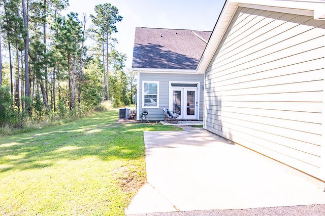 421 Stoneleigh Lane, Moncks Corner, SC 29461