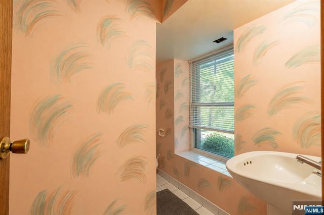 4 High Mountain, Lincoln Park Borough, NJ 07035