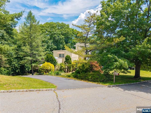 4 High Mountain, Lincoln Park Borough, NJ 07035