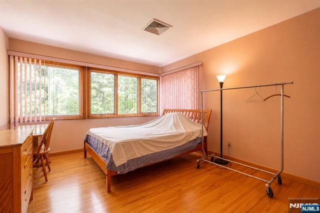 4 High Mountain, Lincoln Park Borough, NJ 07035