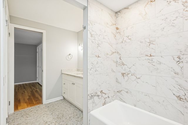 2 Croydon on Duxbury Street, Rolling Meadows, IL 60008