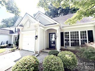 838 Autumn Rain Lane, Charlotte, NC 28209
