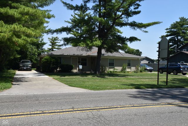 232 & 234 W McKenzie Road, Greenfield, IN 46140