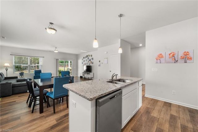 2205 Ever Chase Court, Winston-salem, NC 27103