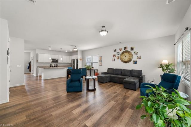 2205 Ever Chase Court, Winston-salem, NC 27103
