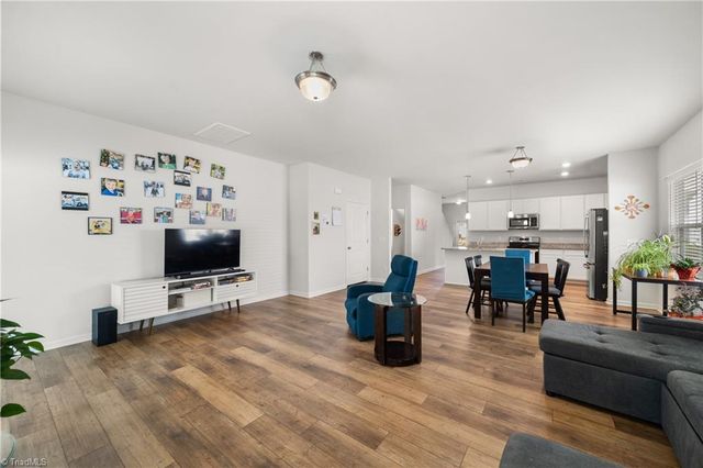 2205 Ever Chase Court, Winston-salem, NC 27103