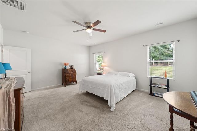 2205 Ever Chase Court, Winston-salem, NC 27103