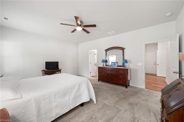 2205 Ever Chase Court, Winston-salem, NC 27103