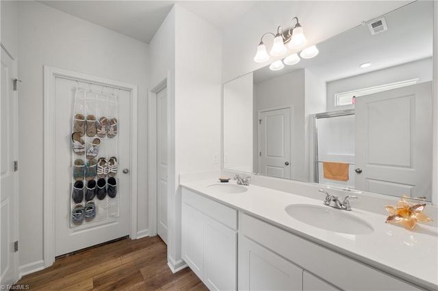 2205 Ever Chase Court, Winston-salem, NC 27103