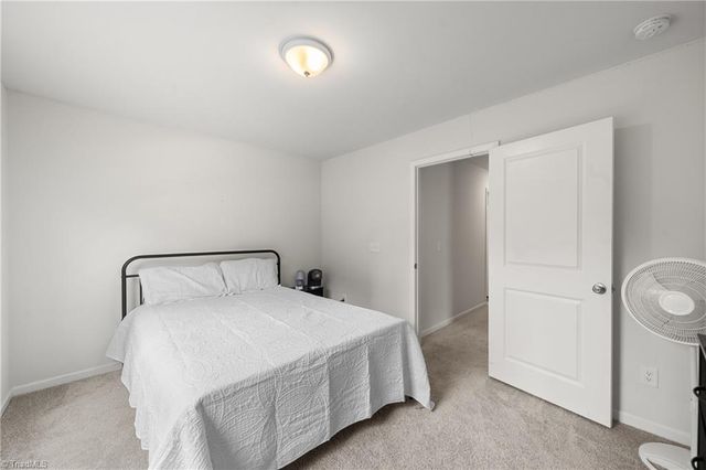 2205 Ever Chase Court, Winston-salem, NC 27103
