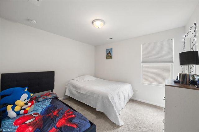 2205 Ever Chase Court, Winston-salem, NC 27103