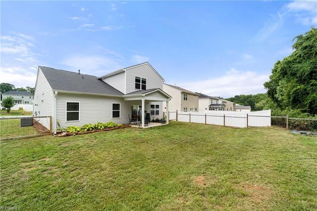 2205 Ever Chase Court, Winston-salem, NC 27103