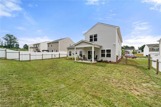 2205 Ever Chase Court, Winston-salem, NC 27103