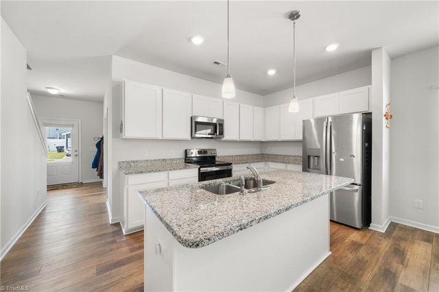 2205 Ever Chase Court, Winston-salem, NC 27103