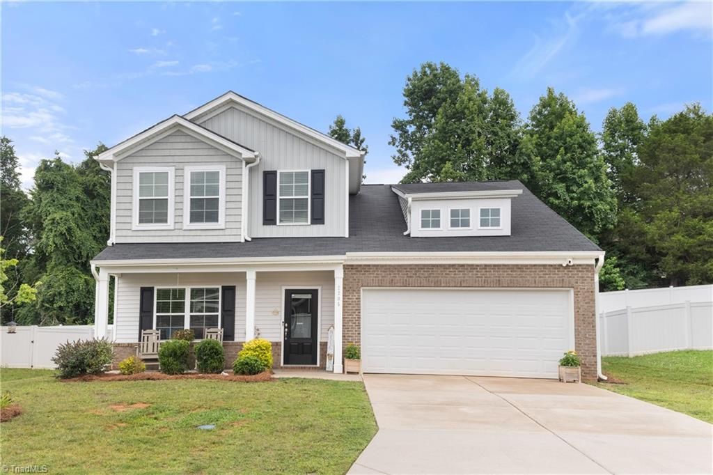 2205 Ever Chase Court, Winston-salem, NC 27103