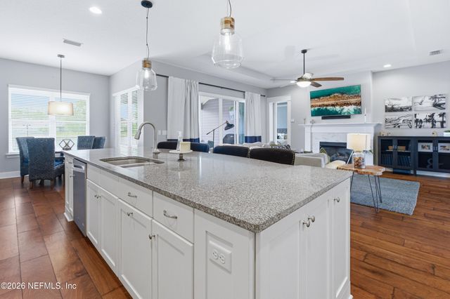 408 OXFORD ESTATES Way, St. Johns, FL 32259