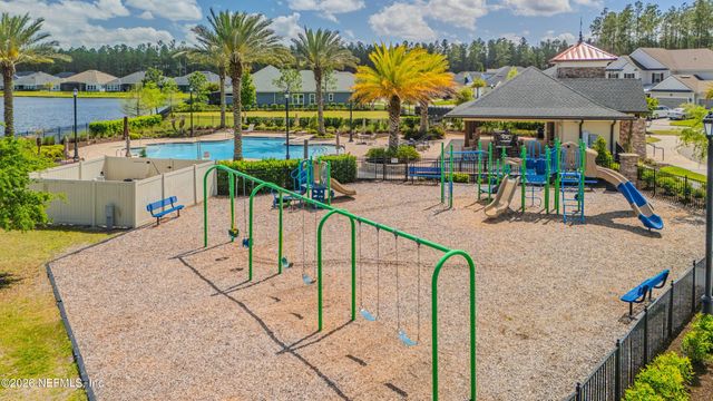 408 OXFORD ESTATES Way, St. Johns, FL 32259