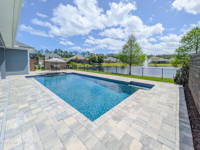 408 OXFORD ESTATES Way, St. Johns, FL 32259